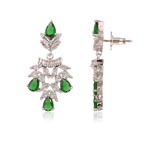 Grand CZ Necklace Set: Eye-Catching and Stylish Jewelry for Women