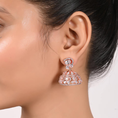 Exquisite and Refined CZ Necklace for the Fashion-Forward Woman