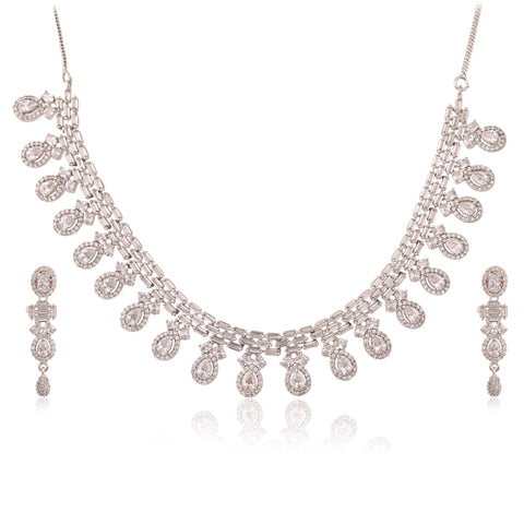 Women's Handmade CZ Necklace – A Delicate Jewelry Piece to Adorn Your Neck