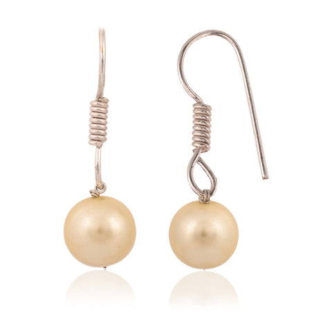 Cream Cultured Pearls Beautiful Set of Earrings & Necklace