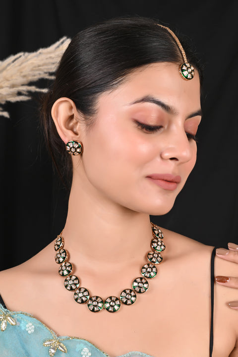 Premium Kundan CZ Motif Necklace Set for a Classic & Sophisticated Look