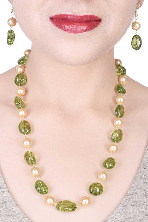 Raw Elegance: A Beautiful AAA Quality Natural Green Beads Necklace for Women