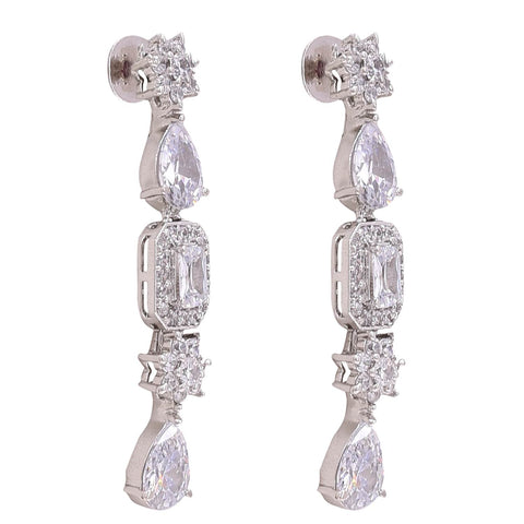 Glittering Handcrafted CZ Necklace Set - A Stunning Jewelry Piece for Women
